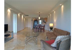 2950 N Palm Aire Dr 305, Pompano Beach, FL 33069 - MLS#F10530796