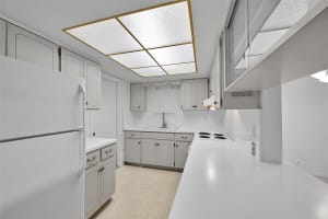 2624 32nd Street, Fort Lauderdale, FL 33306 - MLS#F10530806