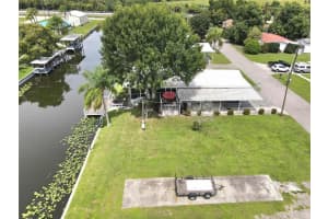 1066 9th St, Okeechobee, FL 34974 Sold 12/12/25