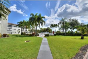 4200 Crystal Lake Dr 212, Deerfield Beach