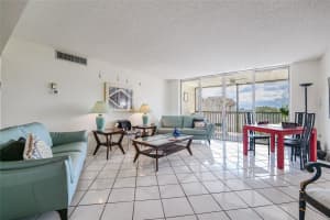 3910 Inverrary Blvd 805-B, Lauderhill, FL 33319 - MLS#F10530887