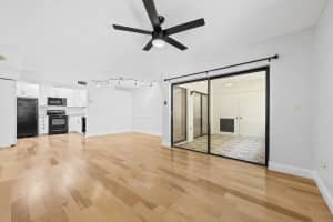 9821 NW 3rd St 9821, Plantation, FL 33324 - MLS#F10530908