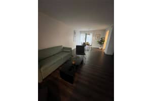 2100 NE 33rd Ave 0, Fort Lauderdale, FL 33305 - MLS#F10530940