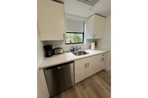 2100 NE 33rd Ave 0, Fort Lauderdale, FL 33305 - MLS#F10530948