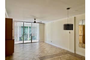 2998 NW 48th Ter 431, Lauderdale Lakes, FL 33313 - MLS#F10530977