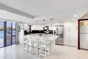 16503 NE 27th Pl 19, North Miami Beach, FL 33160 - MLS#F10530983