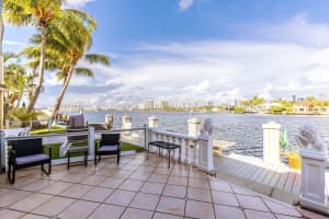 16503 NE 27th Pl 19, North Miami Beach, FL 33160 - MLS#F10530983