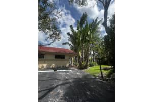 718 SW 88th Ter 718, Plantation, FL 33324 - MLS#F10530998
