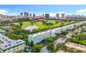 700 NE 14th Ave 406, Hallandale Beach, FL 33009 Sold 12/04/25