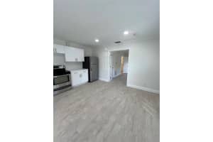 1333 NE 5th Ter 8, Fort Lauderdale, FL 33304 - MLS#F10531007