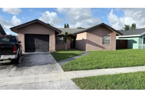 8205 SW 12th St, North Lauderdale, FL 33068 - MLS#F10531015