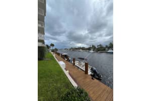 1050 Hillsboro Mile 203w, Hillsboro Beach, FL 33062 - MLS#F10531016