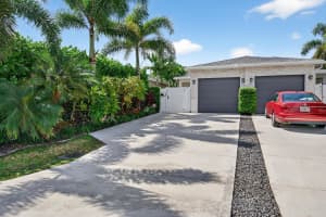824 NE 14th Court, Fort Lauderdale, FL 33304 - MLS#F10531093
