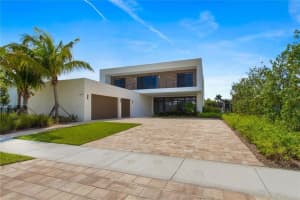 16552 Botaniko Dr S, Fort Lauderdale, FL 33326 - MLS#F10531096