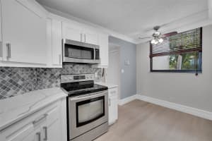 116 Lake Emerald Dr 401, Oakland Park, FL 33309 - MLS#F10531104
