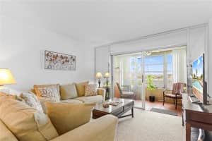 8280 Sunrise Lakes Blvd 306, Sunrise, FL 33322 - MLS#F10531111