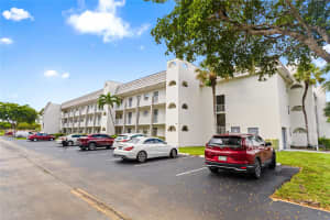 8280 Sunrise Lakes Blvd 306, Sunrise, FL 33322 - MLS#F10531111