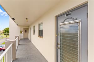 8280 Sunrise Lakes Blvd 306, Sunrise, FL 33322 - MLS#F10531111