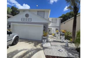 110 E Riverbend Dr, Sunrise, FL 33326 - MLS#F10531112