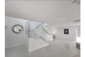 9706 NW 51st Ter, Doral, FL 33178 - MLS#F10531115