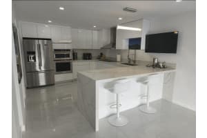 9706 NW 51st Ter, Doral, FL 33178 - MLS#F10531115