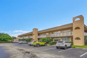 9061 Sunrise Lakes Blvd 102, Sunrise, FL 33322 - MLS#F10531137
