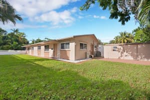 238 SW 7th St, Dania Beach, FL 33004 - MLS#F10531143