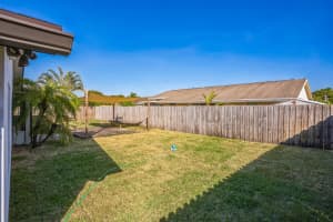 8460 Raymond Dr, Boynton Beach, FL 33472 - MLS#F10531150