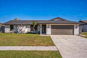 8460 Raymond Drive, Boynton Beach, FL 33472 - MLS#F10531150