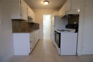 400 SW 7th Ave 8, Fort Lauderdale, FL 33312 - MLS#F10531176