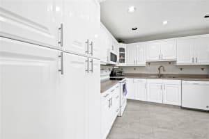 1621 NW 20th Ave 203, Delray Beach, FL 33445 - MLS#F10531219