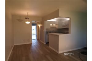 106 Spring Lake Ct 104, Vero Beach