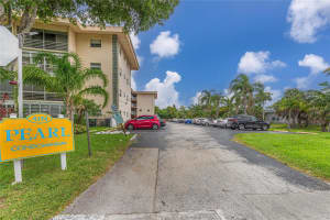 4151 Nw 41st St 308, Lauderdale Lakes
