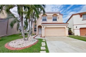 1388 NW 157th Ave, Pembroke Pines, FL 33028 - MLS#F10531238