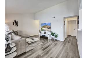 2351 NW 33rd St 513, Oakland Park, FL 33309 - MLS#F10531248