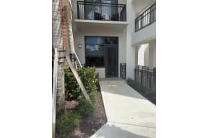 8300 Cleary Blvd 316, Plantation, FL 33324 - MLS#F10531261