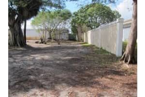 165 17th Avenue, Pompano Beach, FL 33069 Sold 01/30/26