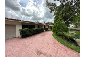 6873 Loch Ness Dr, Miami Lakes, FL 33014 - MLS#F10531278