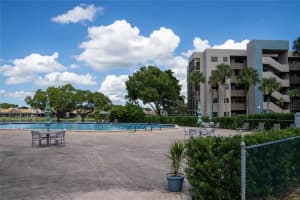 1101 Colony Point Cir 220, Pembroke Pines
