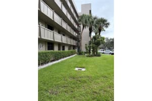 900 Colony Point Circle, Pembroke Pines, FL 33026 - MLS#F10531299