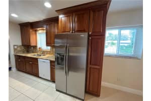 1260 SE 14th St, Deerfield Beach, FL 33441 - MLS#F10531345