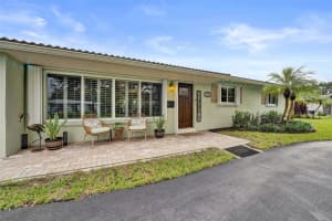 5541 SW 2nd Ct, Plantation, FL 33317 Sold 12/05/25