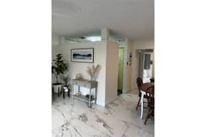 900 10th Terrace, Hallandale Beach, FL 33009 - MLS#F10531389