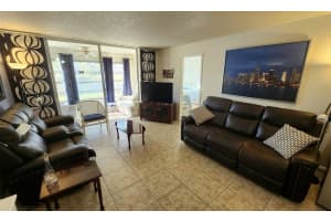3071 Sunrise Lks Dr 112, Fort Lauderdale, FL 33322 Sold 12/02/25
