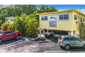 1525 SE 15th St 1, Fort Lauderdale, FL 33316 - MLS#F10531417