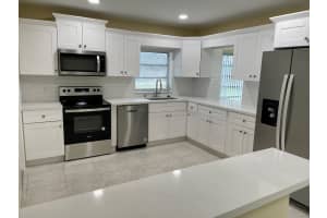 1160 SW 69th Ave, Plantation, FL 33317 - MLS#F10531420