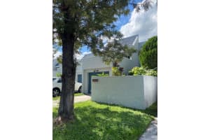 1833 NW 58 Ave #30, Fort Lauderdale, FL 33313 - MLS#F10531424