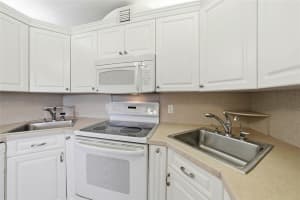 211 Richmond A 211, Deerfield Beach, FL 33442 - MLS#F10531427