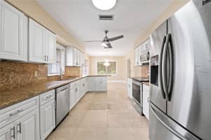10911 Greentrail Dr, Boynton Beach, FL 33436 - MLS#F10531432
