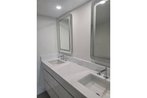 328 N Ocean Blvd, Pompano Beach, FL 33062 - MLS#F10531435